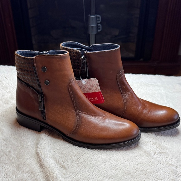 NWT Dorking Elegant Brown Leather Ankle Boots sz 37 (6.5) - Picture 2 of 9